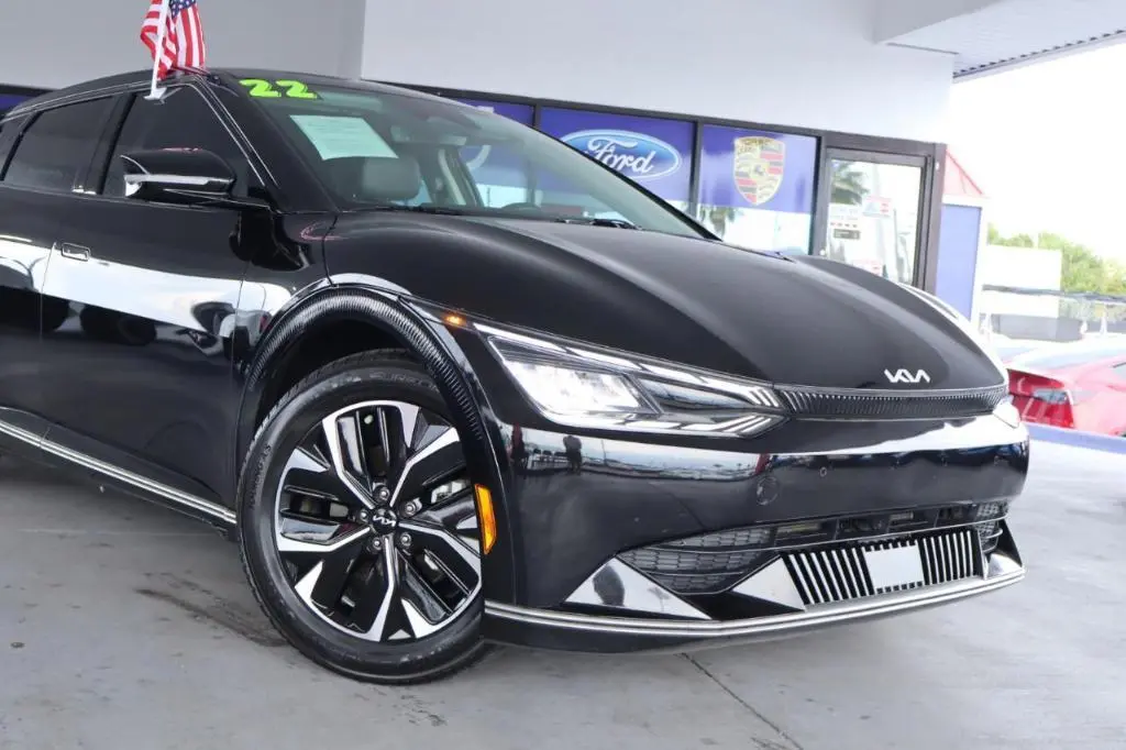 used 2022 kia ev6 wind