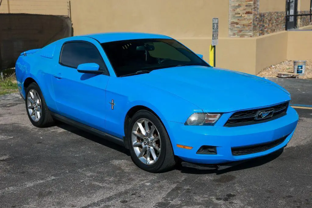 used 2011 ford mustang v6 premium